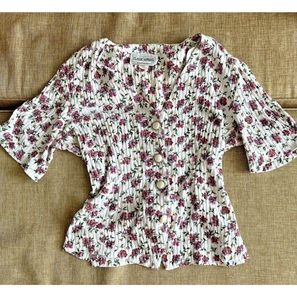 Vintage Blouse Top White Floral Pearl Gold Button Cotton Cottage V Neck Ribbed M